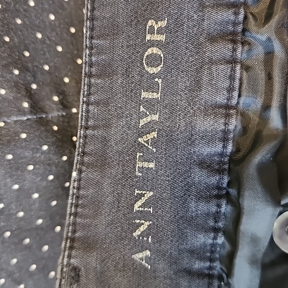 ANN TAYLOR WOMAN'S BERMUDA SHORTS - Picture 9 of 12